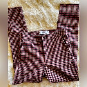 Hollister black and red plaid leggings
